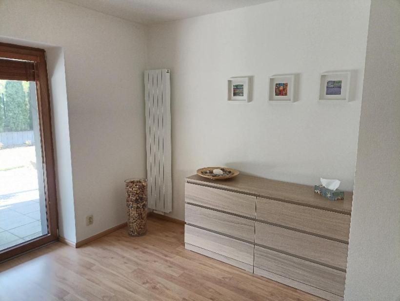 Ubytování U Vrbičky - blízko Prahy Unhošť Esterno foto